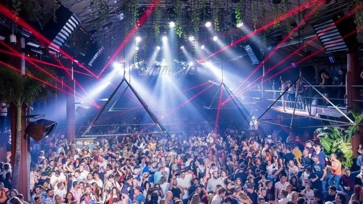 Quảng Ngãi: Tạm dừng các hoạt động ở quán bar, vũ trường, karaoke - Ảnh 1. Quảng Ngãi: Tạm dừng các hoạt động ở quán bar, vũ trường, karaoke - Ảnh 1.