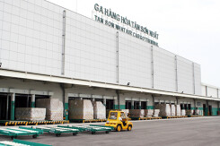 Sau 6 tháng, Saigon Cargo Service (SCS) báo lãi 221 tỉ đồng, biên lãi gộp vẫn đạt 78% dù Covid-19