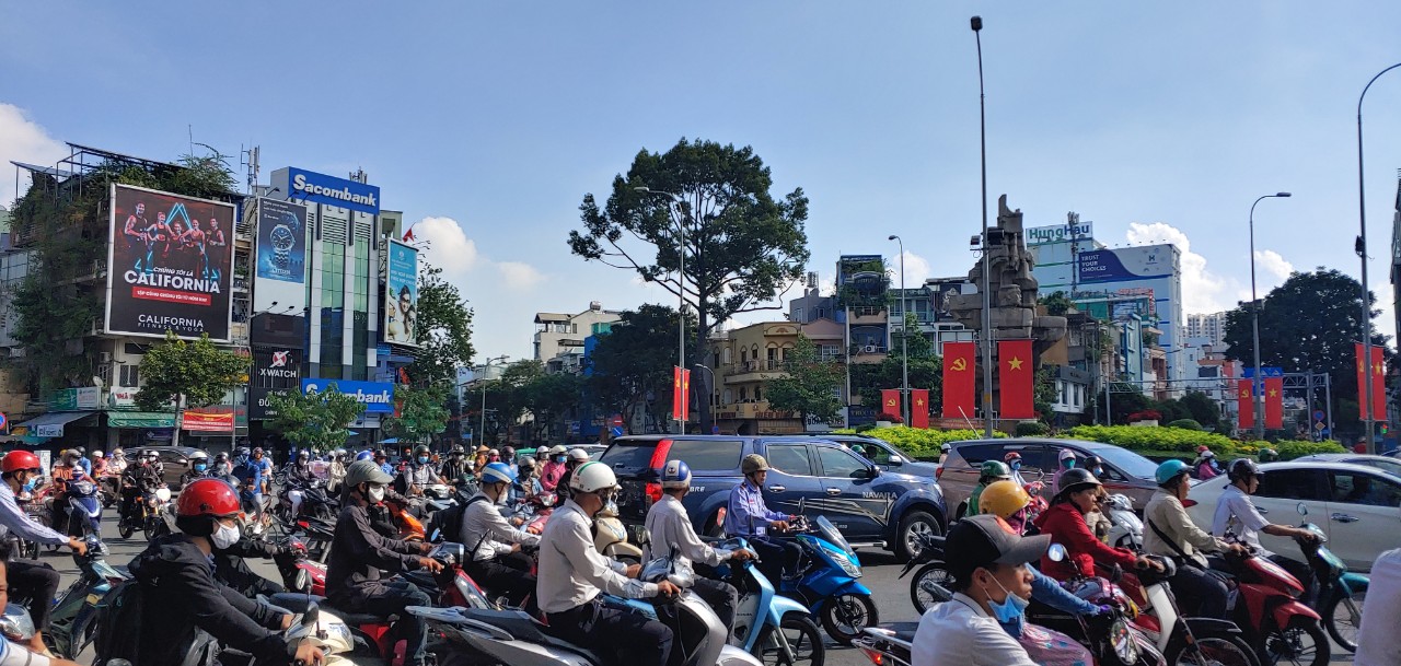 TP HCM phát hiện 8 người Trung Quốc nhập cảnh trái phép - Ảnh 1. TP HCM phát hiện 8 người Trung Quốc nhập cảnh trái phép - Ảnh 1.
