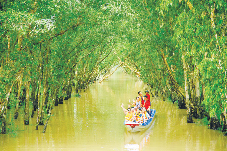 Hè này cùng gia đình khám phá loạt địa điểm du lịch nổi tiếng An Giang - Ảnh 2. Hè này cùng gia đình khám phá loạt địa điểm du lịch nổi tiếng An Giang - Ảnh 2.