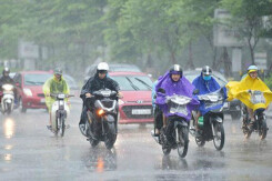 Dự báo thời tiết miền Bắc hôm nay 30/7: Hà Nội, Hải Phòng mưa dông, Bắc Bộ có nơi mưa vừa, mưa to
