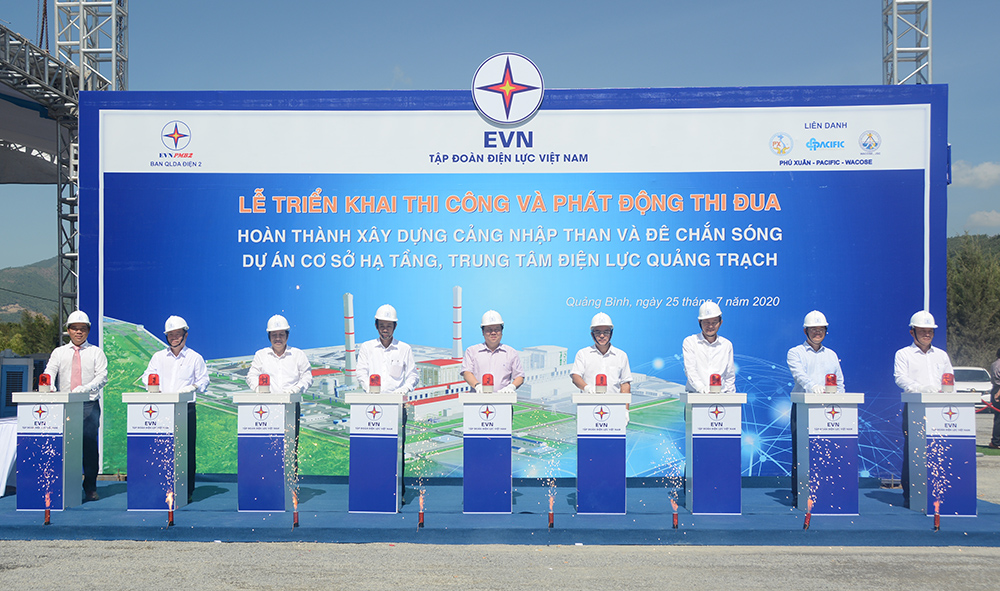Quảng Bình: Khởi công xây dựng Cảng nhập than và đê chắn sóng trị giá 3.500 tỉ đồng - Ảnh 1. Quảng Bình: Khởi công xây dựng Cảng nhập than và đê chắn sóng trị giá 3.500 tỉ đồng - Ảnh 1.