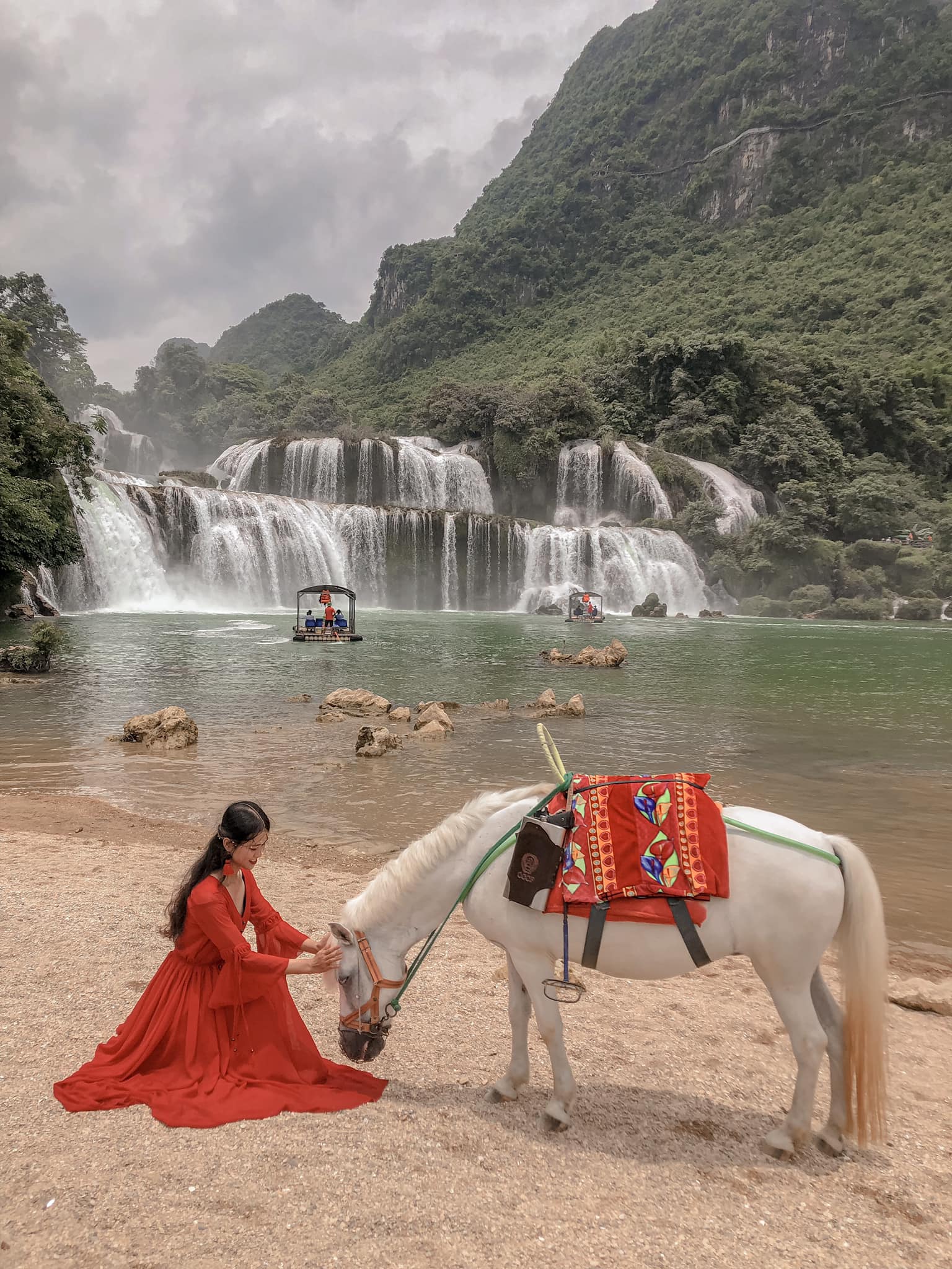 Thác Bản Giốc ở đâu? Ghé thăm địa danh nổi tiếng 'say lòng người' phía Bắc - Ảnh 5. Thác Bản Giốc ở đâu? Ghé thăm địa danh nổi tiếng 'say lòng người' phía Bắc - Ảnh 5.
