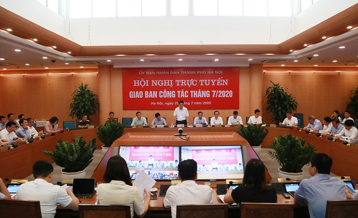Hội nghị giao ban kiểm điểm kết quả công tác tháng 7, triển khai nhiệm vụ trọng tâm tháng 8 và các tháng cuối năm 2020 của UBND Thành phố. (Ảnh: Kinh tế Đô thị). Hội nghị giao ban kiểm điểm kết quả công tác tháng 7, triển khai nhiệm vụ trọng tâm tháng 8 và các tháng cuối năm 2020 của UBND Thành phố. (Ảnh: Kinh tế Đô thị).
