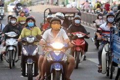Bỏ qui định bật đèn xe máy ban ngày