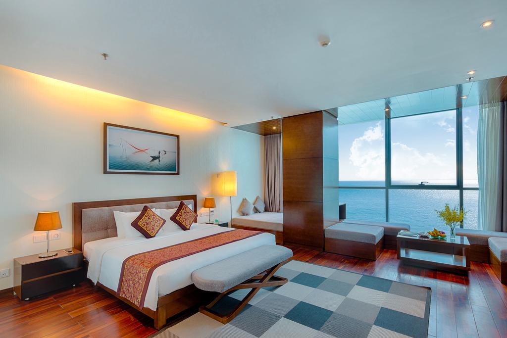 Top 7 khách sạn Đà Nẵng gần biển chuẩn 5 sao view đẹp giá chỉ từ 1,3 triệu đồng/đêm - Ảnh 27. Top 7 khách sạn Đà Nẵng gần biển chuẩn 5 sao view đẹp giá chỉ từ 1,3 triệu đồng/đêm - Ảnh 27.