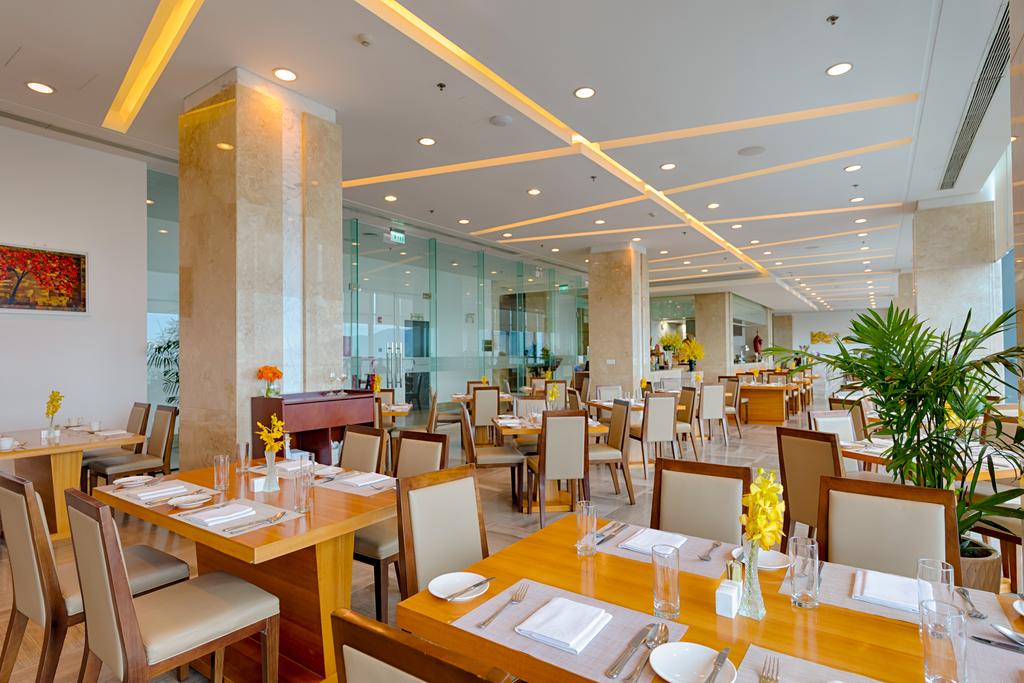 Top 7 khách sạn Đà Nẵng gần biển chuẩn 5 sao view đẹp giá chỉ từ 1,3 triệu đồng/đêm - Ảnh 28. Top 7 khách sạn Đà Nẵng gần biển chuẩn 5 sao view đẹp giá chỉ từ 1,3 triệu đồng/đêm - Ảnh 28.