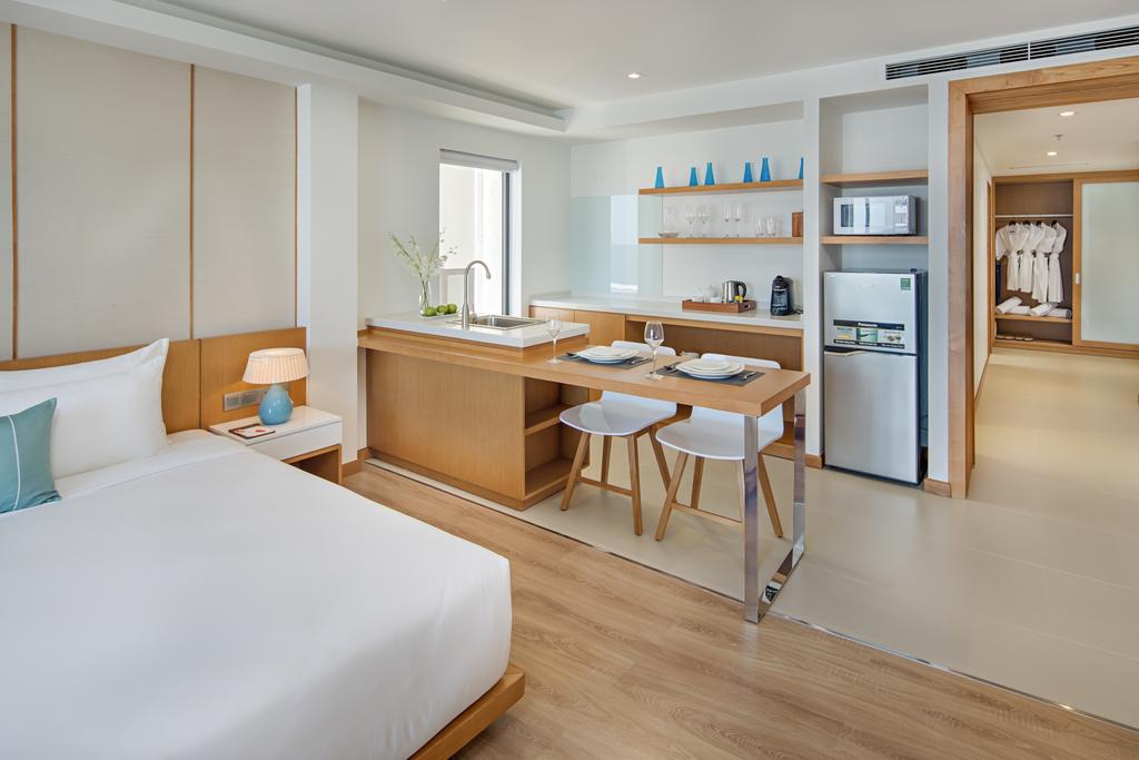 Top 7 khách sạn Đà Nẵng gần biển chuẩn 5 sao view đẹp giá chỉ từ 1,3 triệu đồng/đêm - Ảnh 4. Top 7 khách sạn Đà Nẵng gần biển chuẩn 5 sao view đẹp giá chỉ từ 1,3 triệu đồng/đêm - Ảnh 4.