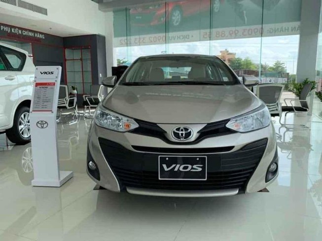 Xe ô tô tăng giá khi thuế trước bạ giảm 50%: Dòng xe nào đang có giá tốt cho người mua? - Ảnh 2. Xe ô tô tăng giá khi thuế trước bạ giảm 50%: Dòng xe nào đang có giá tốt cho người mua? - Ảnh 2.