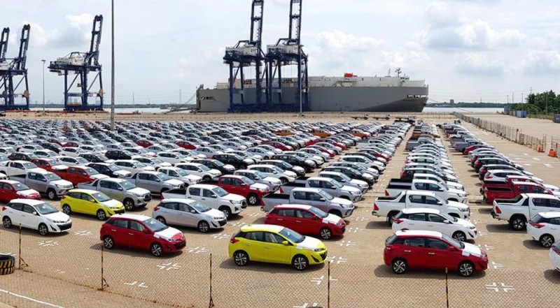 6 tháng đầu năm, nhập khẩu ô tô giảm mạnh so với cùng kì 2019 - Ảnh 1. 6 tháng đầu năm, nhập khẩu ô tô giảm mạnh so với cùng kì 2019 - Ảnh 1.