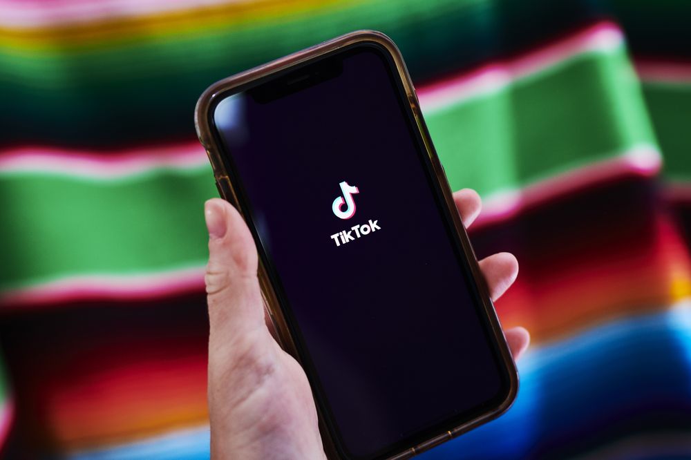 Microsoft đang thảo luận mua TikTok tại Mỹ - Ảnh 1.