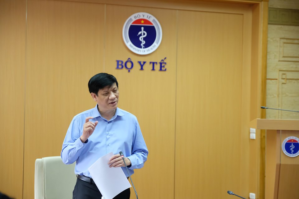 Quyền Bộ trưởng Bộ Y tế: Đà Nẵng đã trải qua 4-5 chu kì lây nhiễm nên việc truy tìm F0 rất khó khăn - Ảnh 1. Quyền Bộ trưởng Bộ Y tế: Đà Nẵng đã trải qua 4-5 chu kì lây nhiễm nên việc truy tìm F0 rất khó khăn - Ảnh 1.