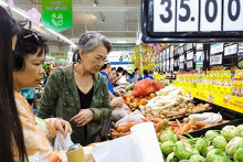 Khuyến khích các doanh nghiệp tăng dự trữ hàng để phục vụ kịp thời nhu cầu người dân