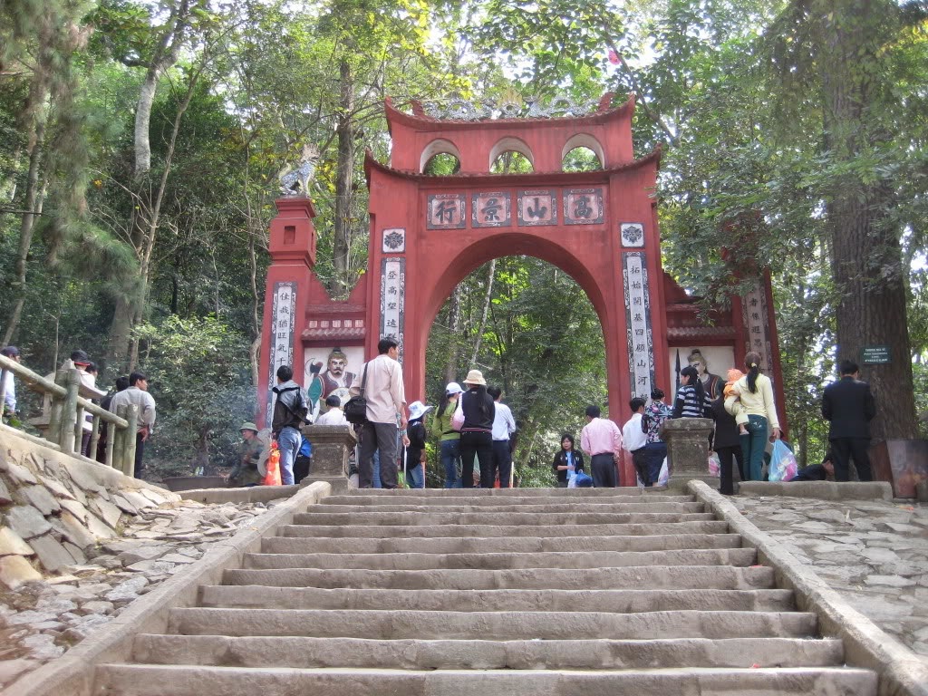 Du lịch tâm linh là gì? Bật mí những địa điểm du lịch tâm linh nổi tiếng trong và ngoài nước - Ảnh 6.