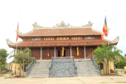 Sầm Sơn ở đâu? Ghé thăm miền biển nổi tiếng 'say lòng người'  - Ảnh 11.