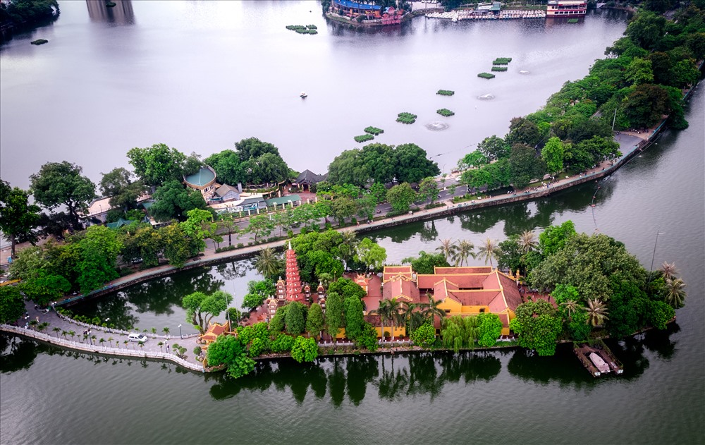 Cầu nhân duyên, phước lành, đừng quên ghé thăm 9 ngôi chùa linh thiêng nổi tiếng tại Hà Nội - Ảnh 2. Cầu nhân duyên, phước lành, đừng quên ghé thăm 9 ngôi chùa linh thiêng nổi tiếng tại Hà Nội - Ảnh 2.