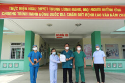 Thêm 12 bệnh nhân mắc Covid-19 khỏi bệnh, cho xuất viện