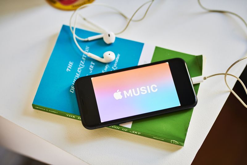 iPhone giảm nhiệt, Apple tung chiêu mới hòng kiếm thêm tiền từ người dùng - Ảnh 1. iPhone giảm nhiệt, Apple tung chiêu mới hòng kiếm thêm tiền từ người dùng - Ảnh 1.