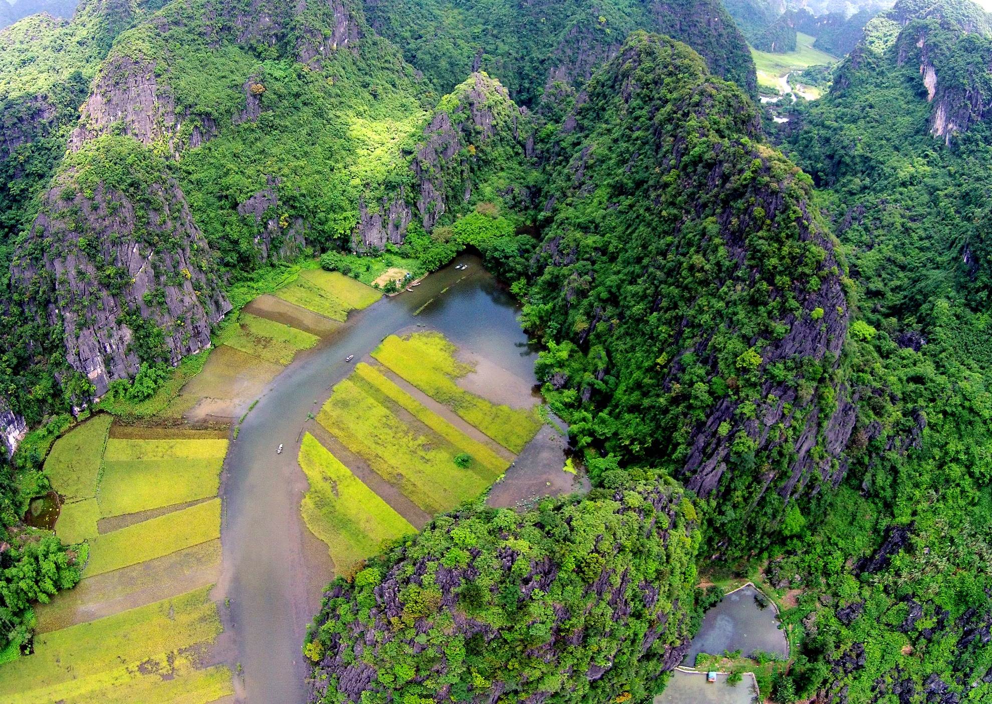 Loạt trải nghiệm khó quên tại danh thắng Tràng An, ‘Vịnh Hạ Long trên cạn’ của Ninh Bình - Ảnh 14. Loạt trải nghiệm khó quên tại danh thắng Tràng An, ‘Vịnh Hạ Long trên cạn’ của Ninh Bình - Ảnh 14.