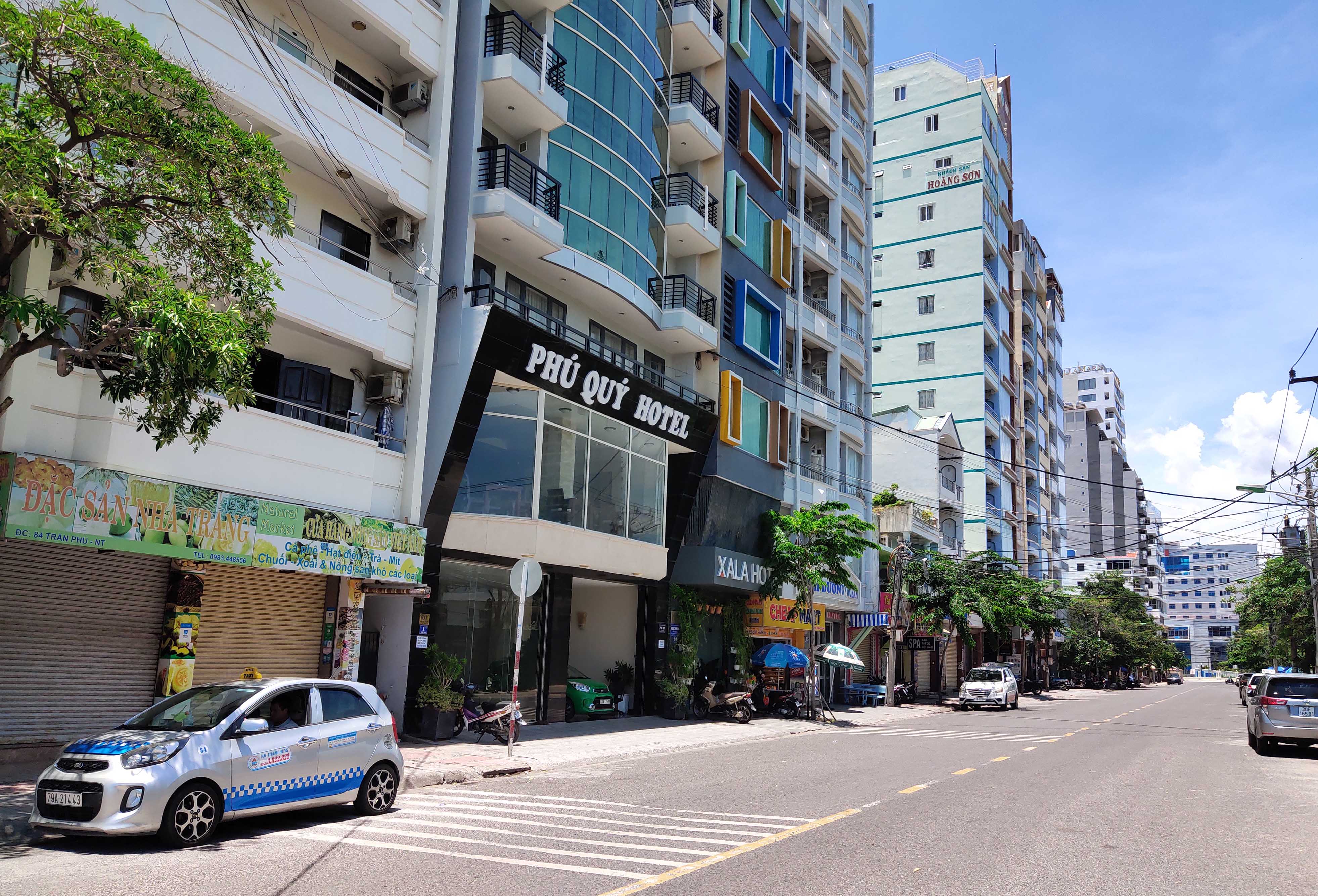 Khánh Hòa: Hàng loạt khách sạn đóng cửa lần 2 vì công suất buồng phòng chưa đến 10% - Ảnh 8.