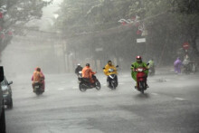 Thời tiết Đà Nẵng hôm nay 17/8: Mưa rào rải rác, Đà Lạt tiếp tục có mưa dông, mưa tập trung vào chiều tối