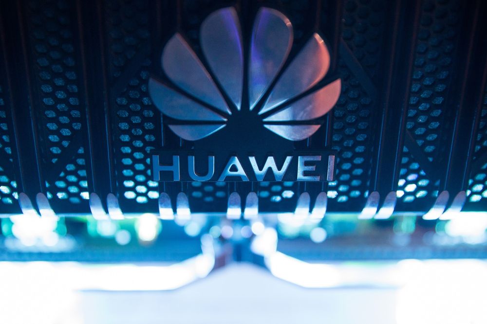 Trung Quốc tuyên bố các biện pháp trừng pháp Mỹ áp đặt lên Huawei 'không khác gì bắt nạt' - Ảnh 1. Trung Quốc tuyên bố các biện pháp trừng pháp Mỹ áp đặt lên Huawei 'không khác gì bắt nạt' - Ảnh 1.