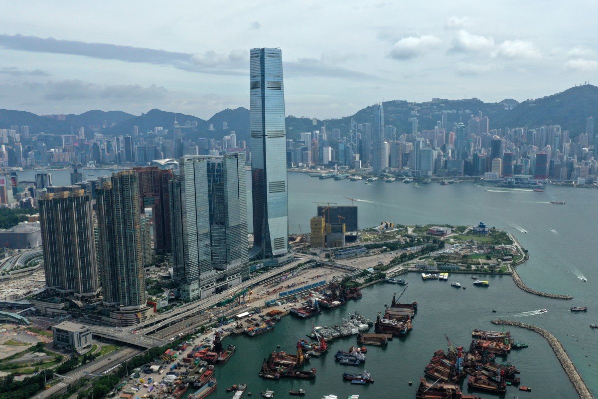 Kinh tế sa sút buộc giới nhà giàu Trung Quốc bán tháo bất động sản cao cấp ở Hong Kong, chấp nhận lỗ nặng - Ảnh 2. Kinh tế sa sút buộc giới nhà giàu Trung Quốc bán tháo bất động sản cao cấp ở Hong Kong, chấp nhận lỗ nặng - Ảnh 2.