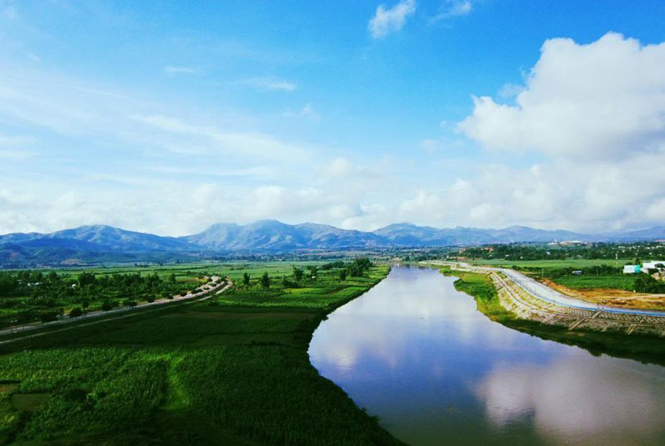 Ghé sông Đăk Bla, dòng chảy ngược nổi tiếng của tỉnh Kon Tum - Ảnh 3. Ghé sông Đăk Bla, dòng chảy ngược nổi tiếng của tỉnh Kon Tum - Ảnh 3.