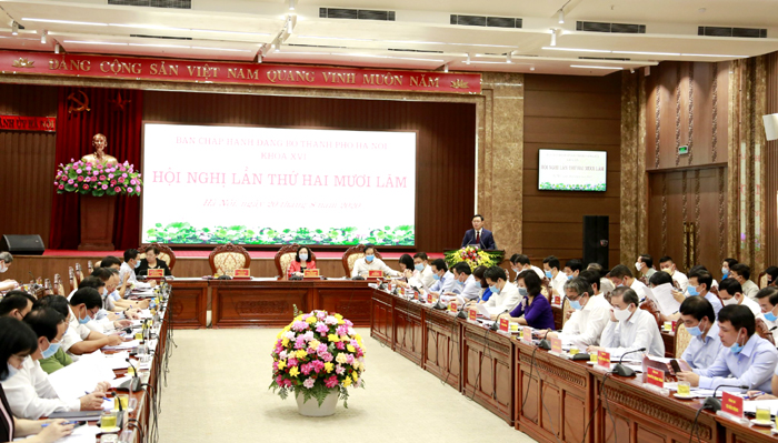 Hà Nội đặt mục tiêu thu nhập bình quân đầu người 8.500 USD vào năm 2025 - Ảnh 2. Hà Nội đặt mục tiêu thu nhập bình quân đầu người 8.500 USD vào năm 2025 - Ảnh 2.