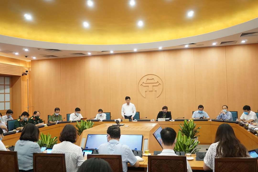 Hà Nội: Nguồn lây COVID-19 vẫn có thể còn trong hơn 22.000 mẫu người về từ Đà Nẵng chưa có kết quả xét nghiệm - Ảnh 1.