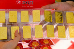 So sánh giá vàng hôm nay 24/8: Có thể trở về mốc 55 triệu đồng/lượng trong tuần này?