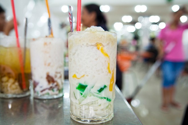 Đi đâu tìm ăn chè đậu đỏ thoát kiếp FA giữa lòng Sài Gòn tấp nập? - Ảnh 10. Đi đâu tìm ăn chè đậu đỏ thoát kiếp FA giữa lòng Sài Gòn tấp nập? - Ảnh 10.
