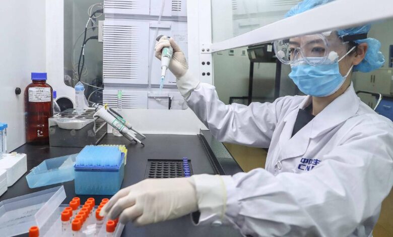Trung Quốc: Bác sĩ, nhân viên y tế tuyến đầu được tiêm vắc xin COVID-19 từ tháng 7 - Ảnh 1. Trung Quốc: Bác sĩ, nhân viên y tế tuyến đầu được tiêm vắc xin COVID-19 từ tháng 7 - Ảnh 1.