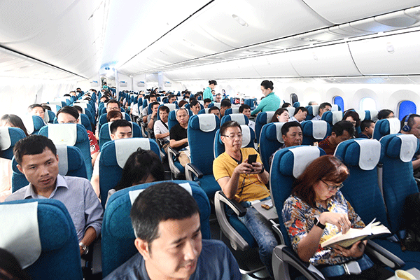 Vietnam Airlines và Pacific Airlines mở bán vé Tết 2021 giá từ 509.000 đồng/chiều - Ảnh 1. Vietnam Airlines và Pacific Airlines mở bán vé Tết 2021 giá từ 509.000 đồng/chiều - Ảnh 1.