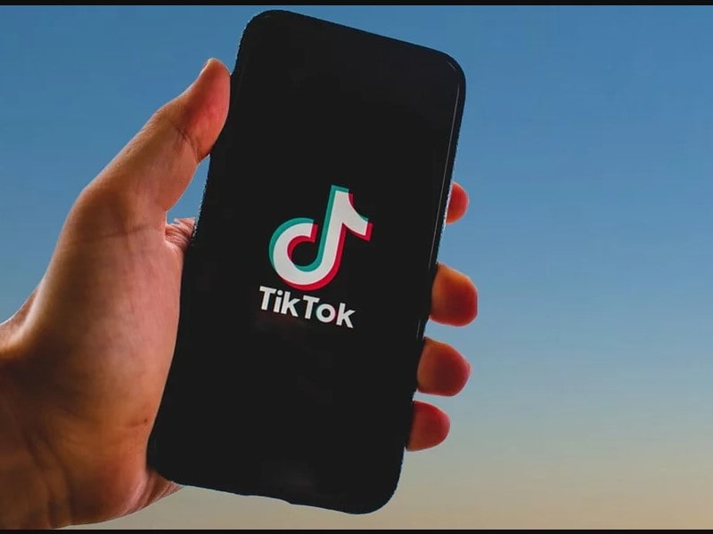 VNG yêu cầu TikTok bồi thường hơn 221 tỉ đồng do vi phạm bản quyền nhạc - Ảnh 1. VNG yêu cầu TikTok bồi thường hơn 221 tỉ đồng do vi phạm bản quyền nhạc - Ảnh 1.
