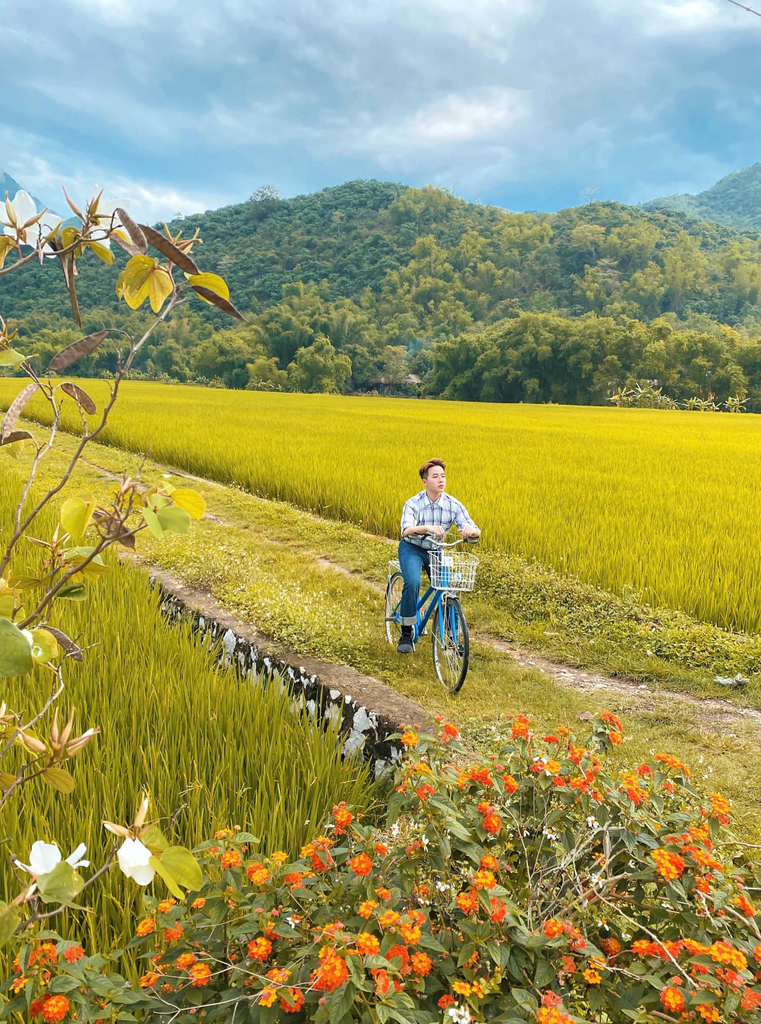 Có một Mai Châu, Hòa Bình đẹp như mơ qua lời kể của 9x Hải Phòng - Ảnh 1. Có một Mai Châu, Hòa Bình đẹp như mơ qua lời kể của 9x Hải Phòng - Ảnh 1.