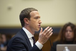 Facebook đối đầu pháp lí với Chính phủ Thái Lan