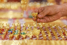 Dự báo giá vàng 27/8: Vàng có thể tiếp tục giảm?