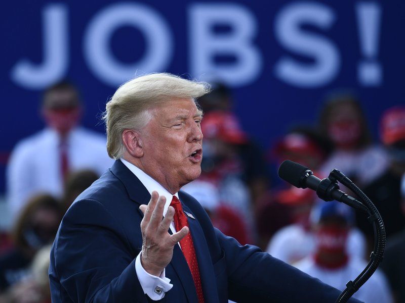 Mỹ chìm trong suy thoái, tại sao cử tri vẫn tin tưởng quyết sách kinh tế của ông Trump? - Ảnh 2. Mỹ chìm trong suy thoái, tại sao cử tri vẫn tin tưởng quyết sách kinh tế của ông Trump? - Ảnh 2.