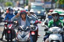 Thời tiết TP HCM hôm nay 26/8: Ngày nắng nóng, chiều có mây thay đổi, Cần Thơ chiều tối có mưa