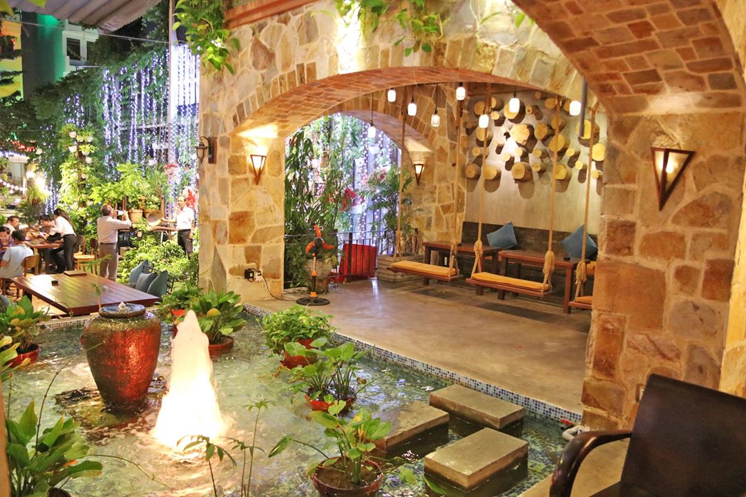 Top những quán cafe lí tưởng để thư giãn trong dịp nghỉ lễ 2/9 - Ảnh 17. Top những quán cafe lí tưởng để thư giãn trong dịp nghỉ lễ 2/9 - Ảnh 17.