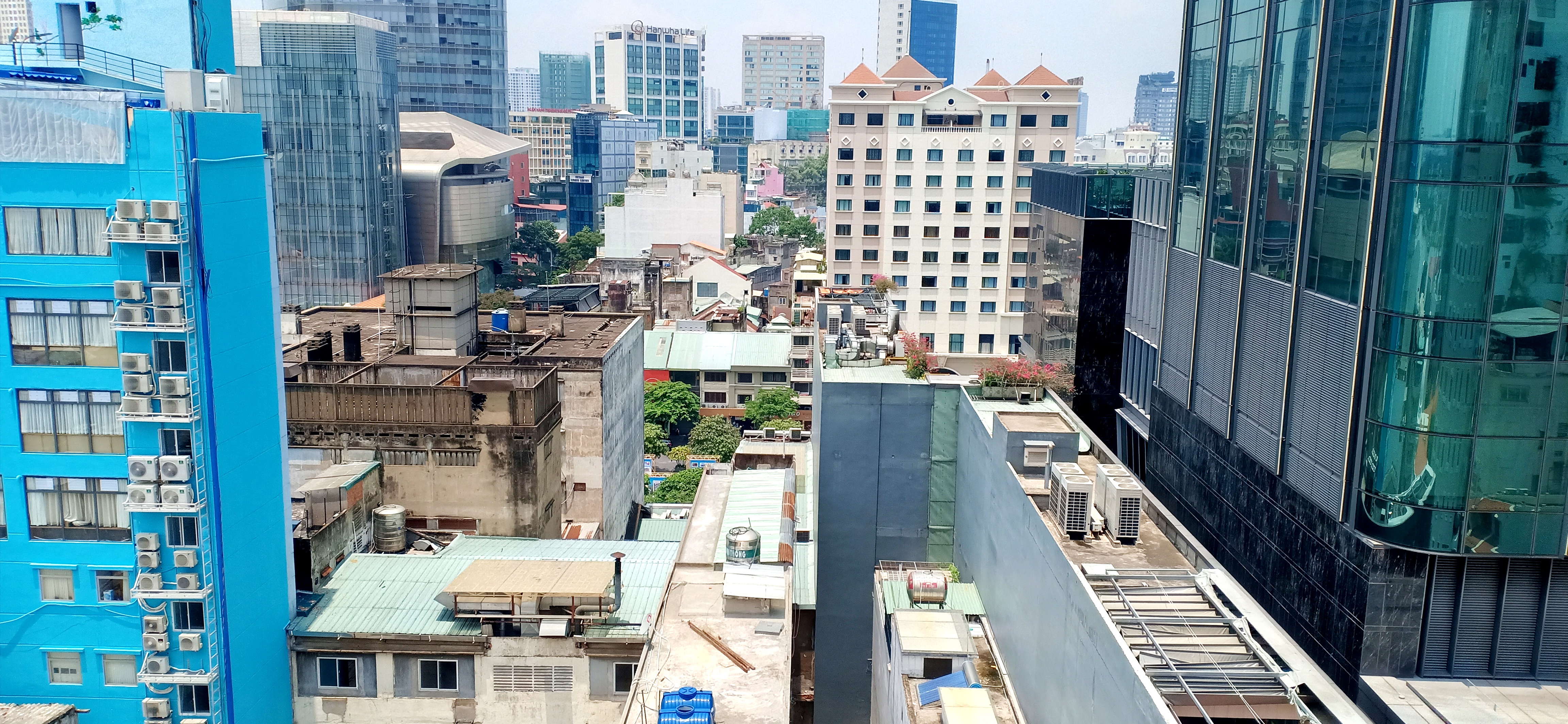 SSI: Chung cư 60 triệu đồng/m2 ít người mua, giá nhà TP HCM vẫn tăng 5-7% trong năm 2021 - Ảnh 1.