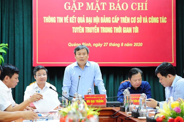 Quảng Bình hủy việc chi 2,2 tỉ đồng mua cặp da cho đại biểu dự đại hội - Ảnh 1. Quảng Bình hủy việc chi 2,2 tỉ đồng mua cặp da cho đại biểu dự đại hội - Ảnh 1.