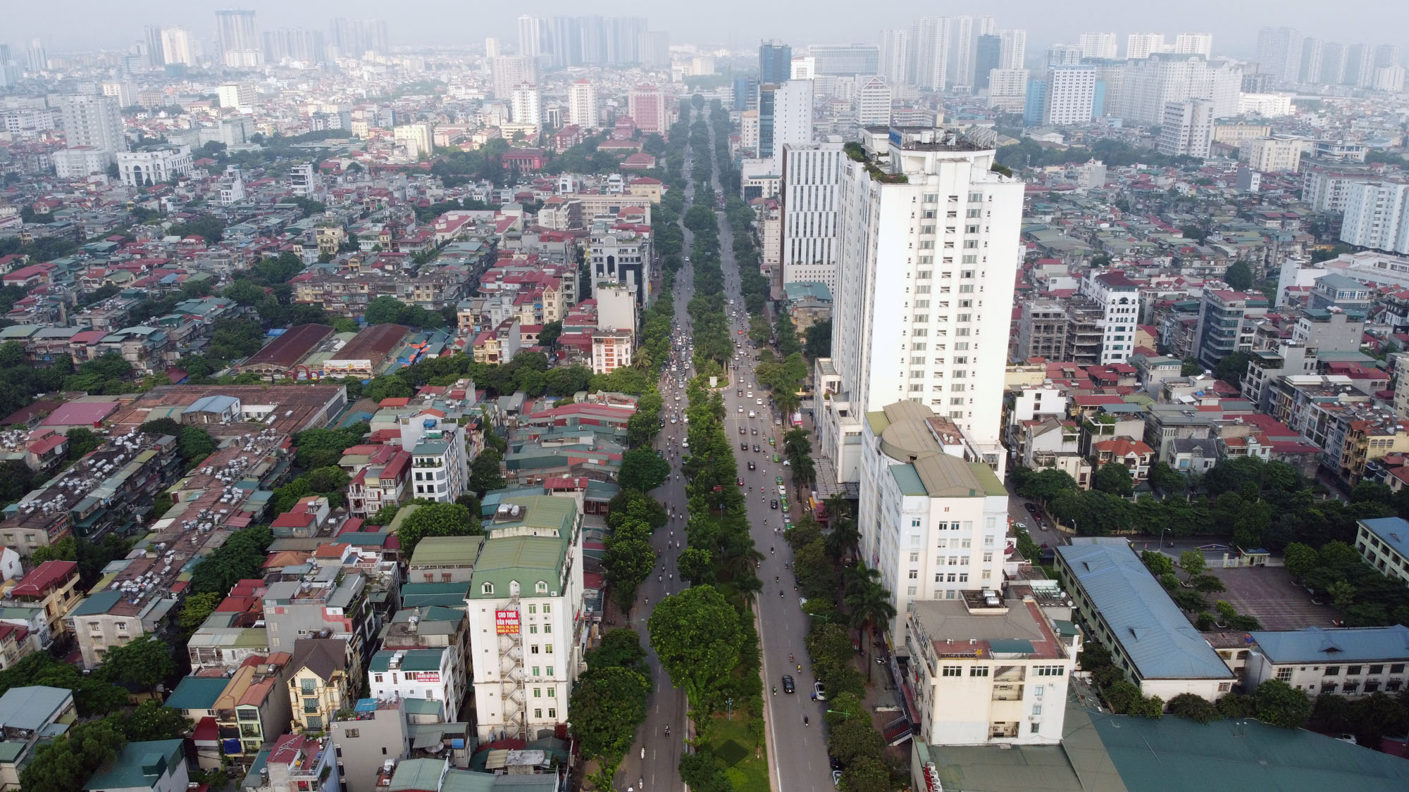 Cầu vượt nút giao Nguyễn Văn Huyên - Hoàng Quốc Việt thông xe - Ảnh 13.
