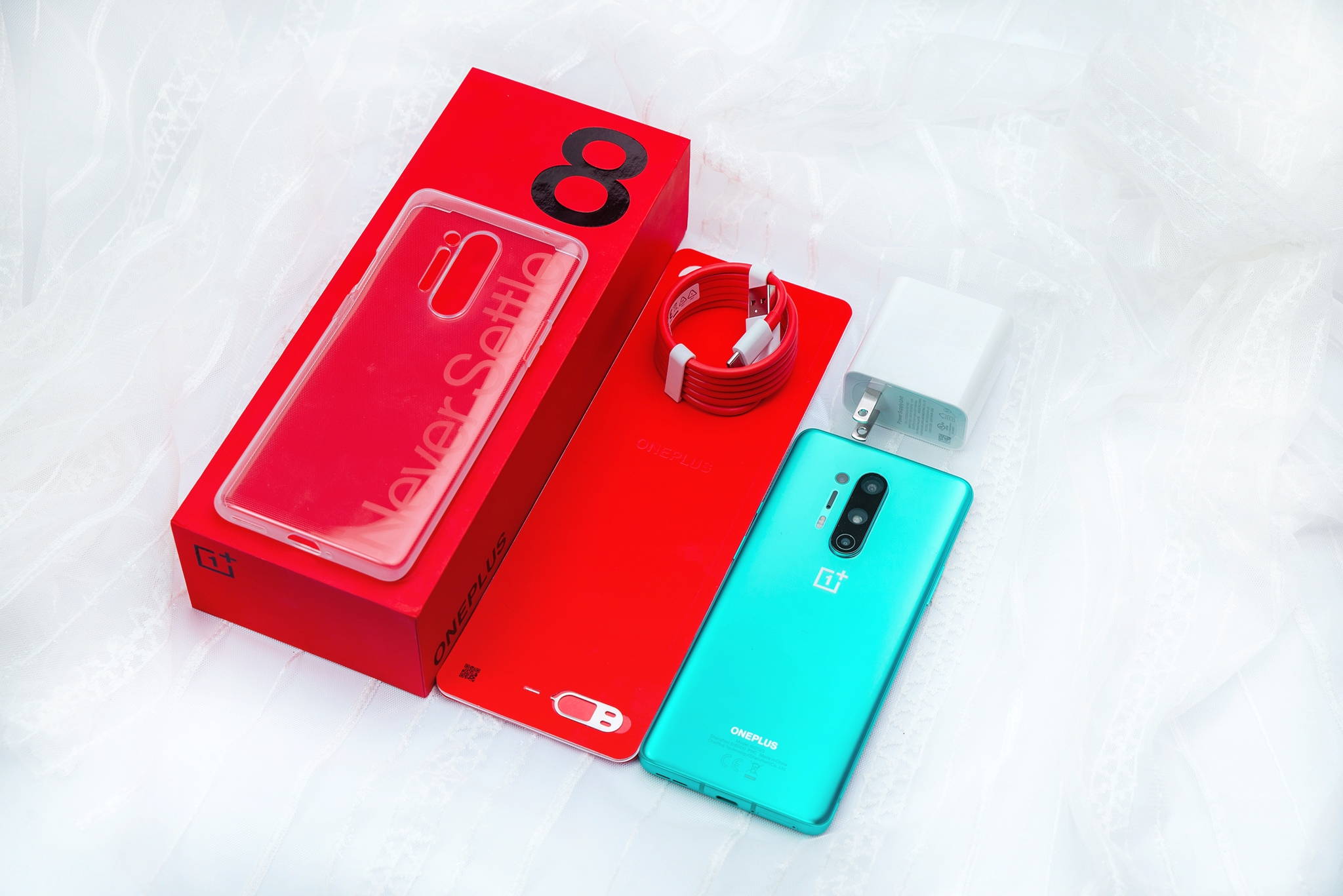 Thế Giới Di Động bán độc quyền OnePlus 8 Pro 5G với giá 23,99 triệu đồng - Ảnh 1. Thế Giới Di Động bán độc quyền OnePlus 8 Pro 5G với giá 23,99 triệu đồng - Ảnh 1.