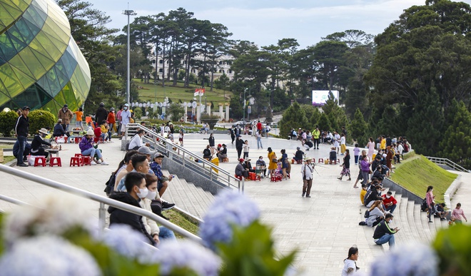 Đà Lạt thiệt hại hàng chục tỉ đồng vì du khách huỷ phòng, huỷ tour trước dịch Covid-19 - Ảnh 1. Đà Lạt thiệt hại hàng chục tỉ đồng vì du khách huỷ phòng, huỷ tour trước dịch Covid-19 - Ảnh 1.