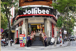 Fanpage Jollibee Foods Corporation livestream bán hàng online sau khi bị cướp quyền quản trị