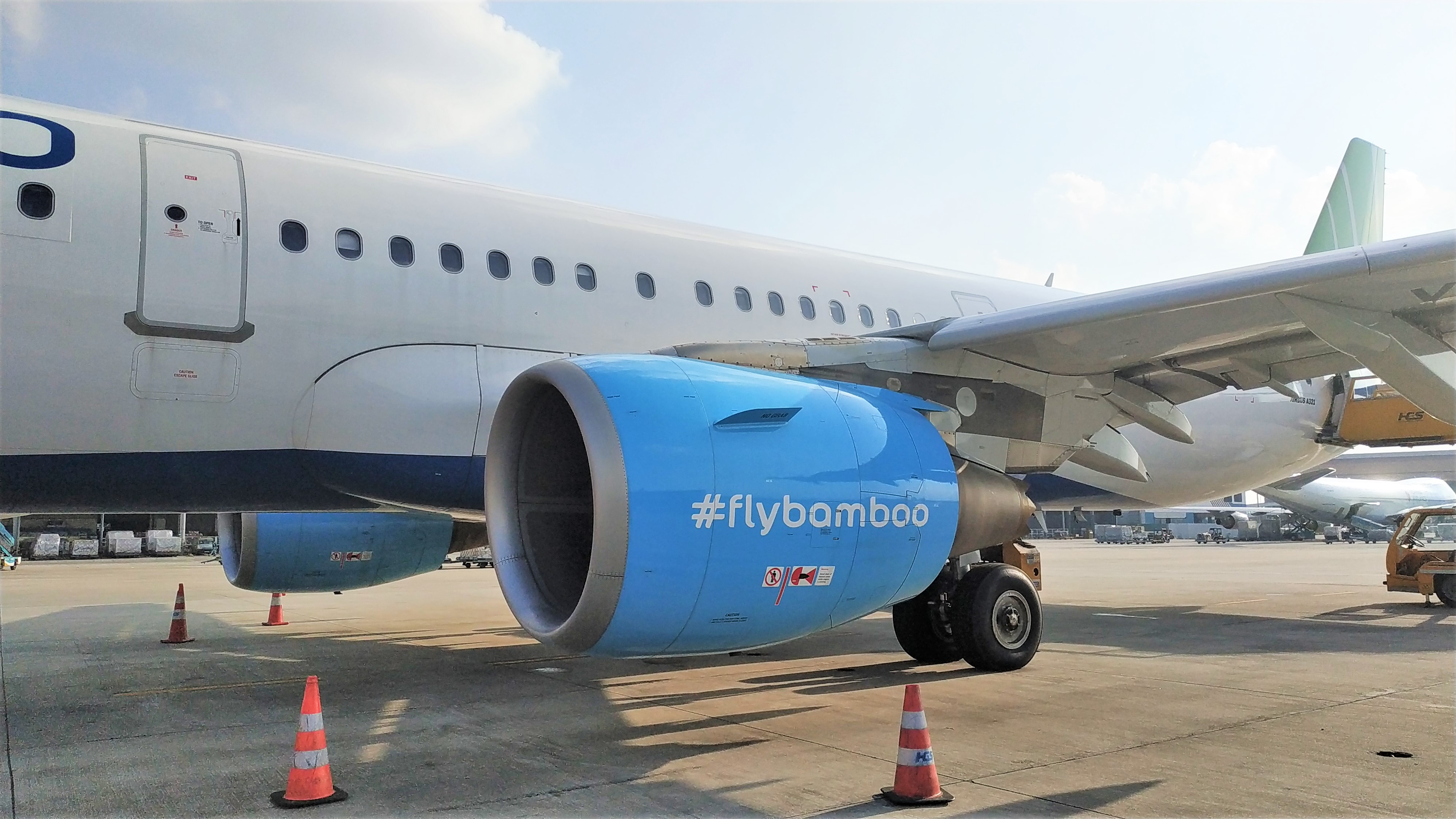 Bamboo Airways tạm hủy nhiều chặng bay nội địa vì COVID-19 - Ảnh 1.