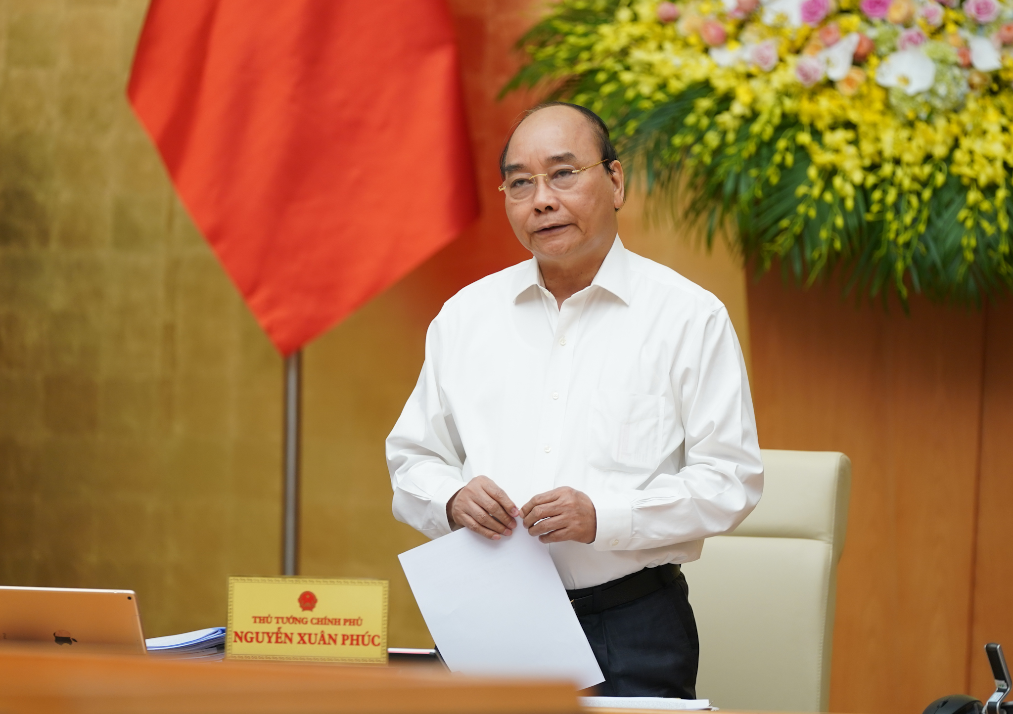 Thủ tướng Nguyễn Xuân Phúc phát biểu tại cuộc họp. (Ảnh: VGP/Quang Hiếu). Thủ tướng Nguyễn Xuân Phúc phát biểu tại cuộc họp. (Ảnh: VGP/Quang Hiếu).
