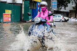 Dự báo thời tiết miền Bắc hôm nay 3/8: Hà Nội tiếp tục mưa lớn, cảnh báo lũ quét và sạt lỡ đất ở Bắc Bộ